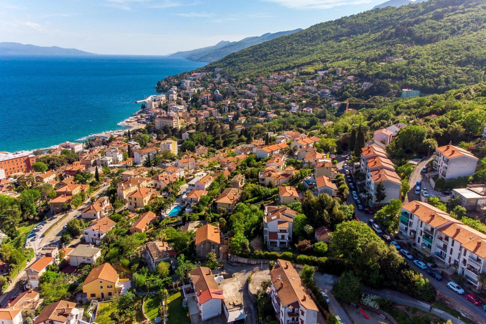 Lux Apartmani Opatija Exterior photo