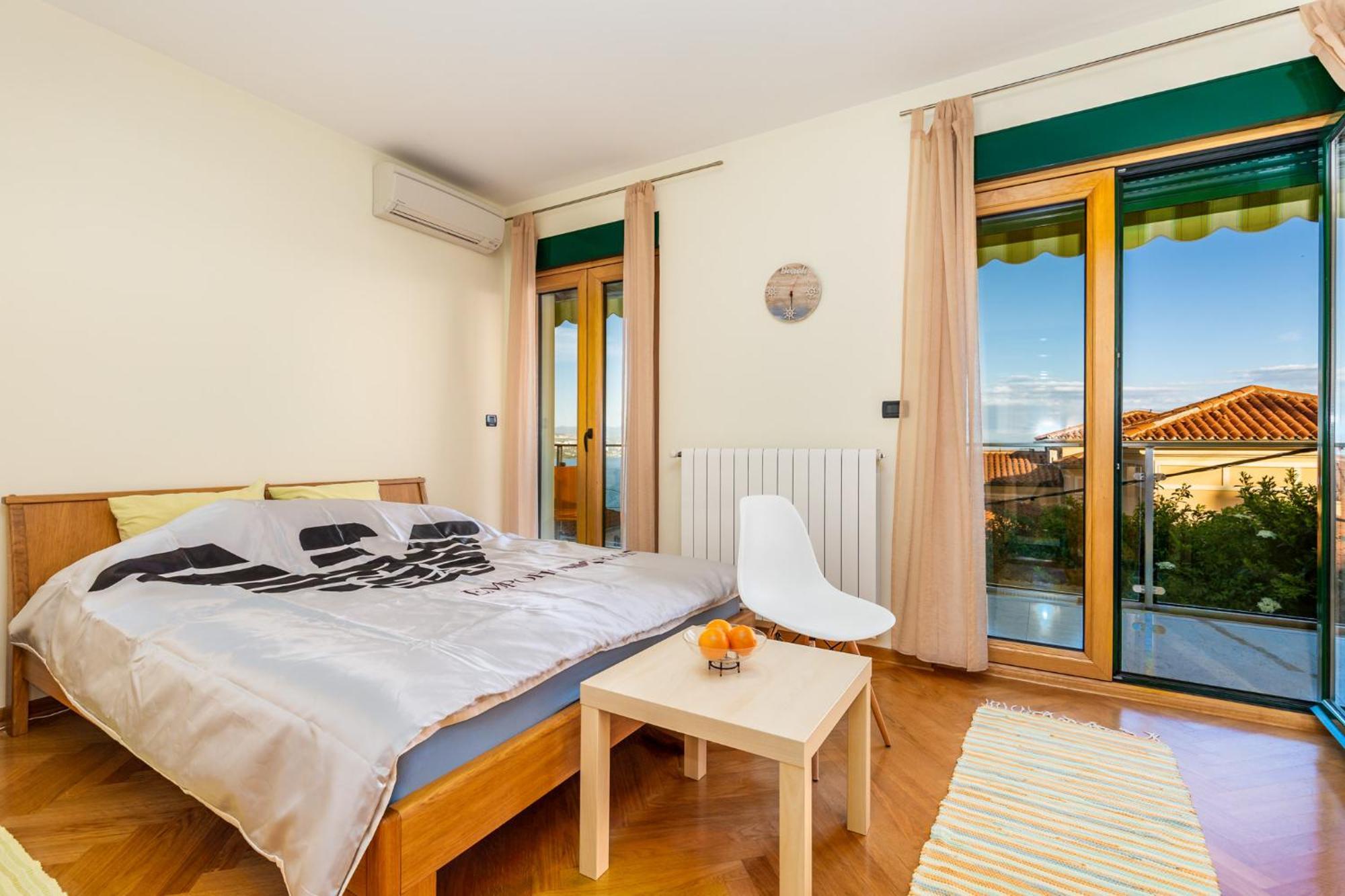 Lux Apartmani Opatija Exterior photo
